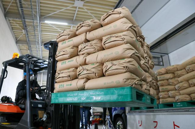 再）【米】卸売業者間でコメ価格下落、随意契約の影響か　小売に波及する可能性